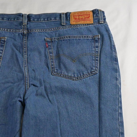 Levi's 42 x‎ 30 550 Relaxed Fit Medium Stonewash Distressed Jeans - Picture 4 of 5